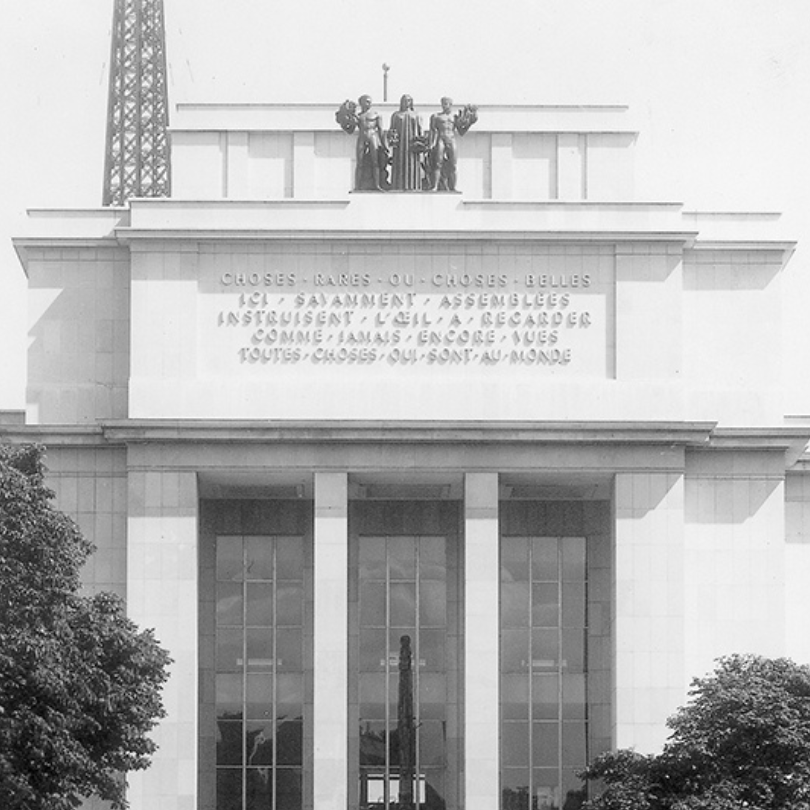 Carlo Sarrabezolles, égérie de 1922 PARIS sculpte les Elements au palais de Chaillot pour l'exposition internationale des arts décoratifs